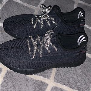 Yeezy boost 350 v2 black non reflective